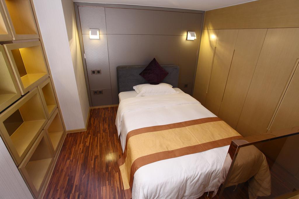 Heefun Apartment Hotel Guangzhou - Poly D Plaza Branch Szoba fotó